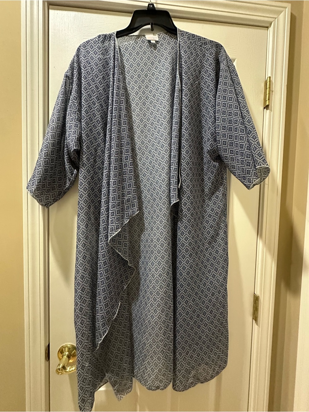 LuLaRoe Navy and White Geometric Open Cardigan